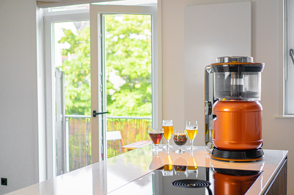 MiniBrew - The Easiest & Smartest Beer Brewing Machine, brew any beer!